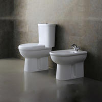 YS22215S Sanita de cerâmica de 2 peças com design retro, sanita de lavagem P-trap de acoplamento fechado;